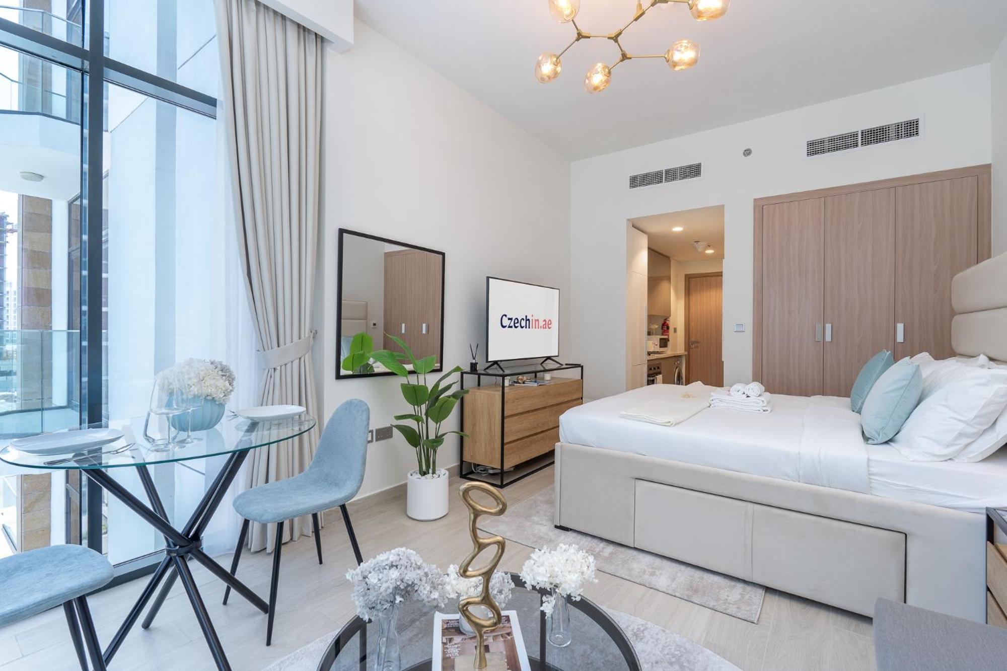Pool View & 2 Adults 2 Kids & Brand New & Czechin * Dubaï
