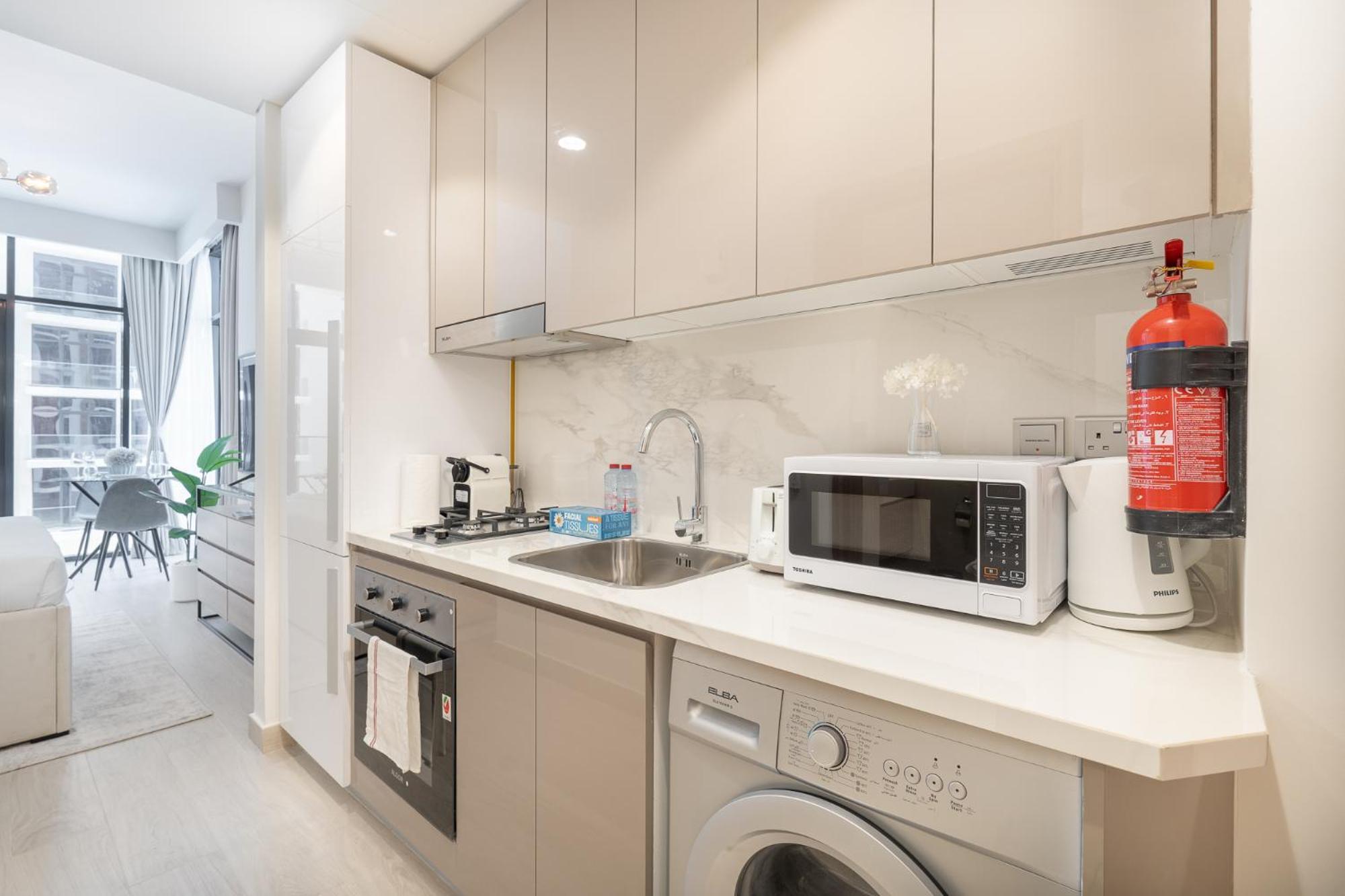 Appartement Pool View & 2 Adults 2 Kids & Brand New & Czechin Dubaï